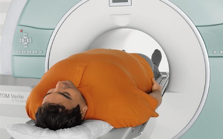 При использовании МРТ улучшается точность и снижается дискомфорт.
